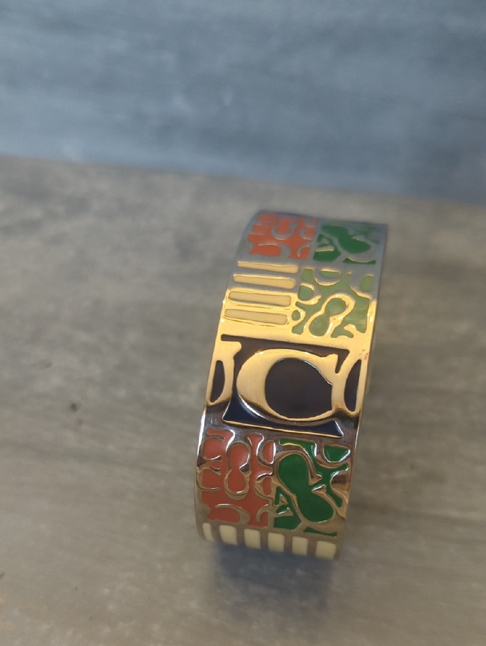 Coach - Picture 3 of 3